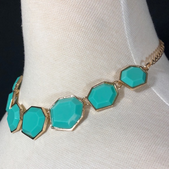 Aqua Blue Abstract Resin Gems Gold Tone Necklace Earrings Set - Picture 3 of 3